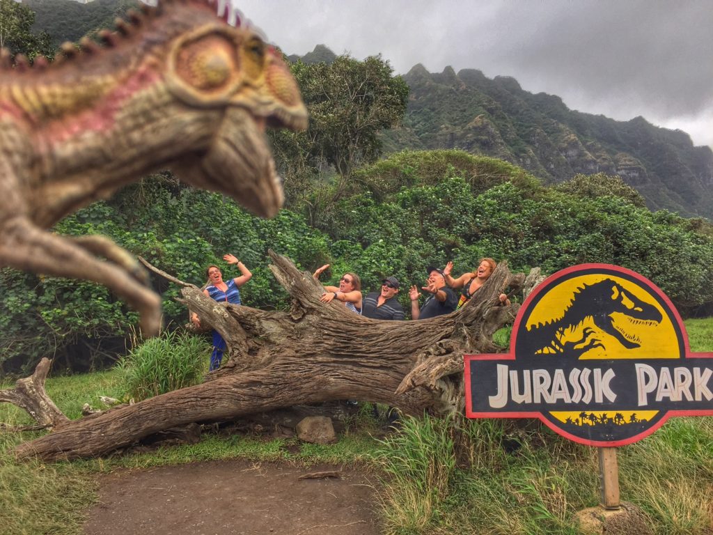 Jurassic park жанр. Гавайи парк Юрского периода. Оаху парк Юрского периода. Парк Юрского периода Сан Диего. Парк мир Юрского периода в Лос Анджелесе.