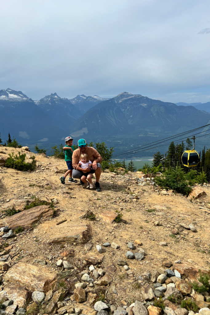 Revelstoke mountain resort gondola