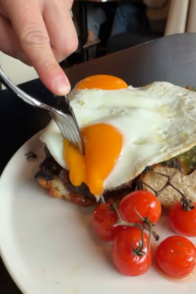 Diner Deluxe in Kelowna - best restaurants in Kelowna