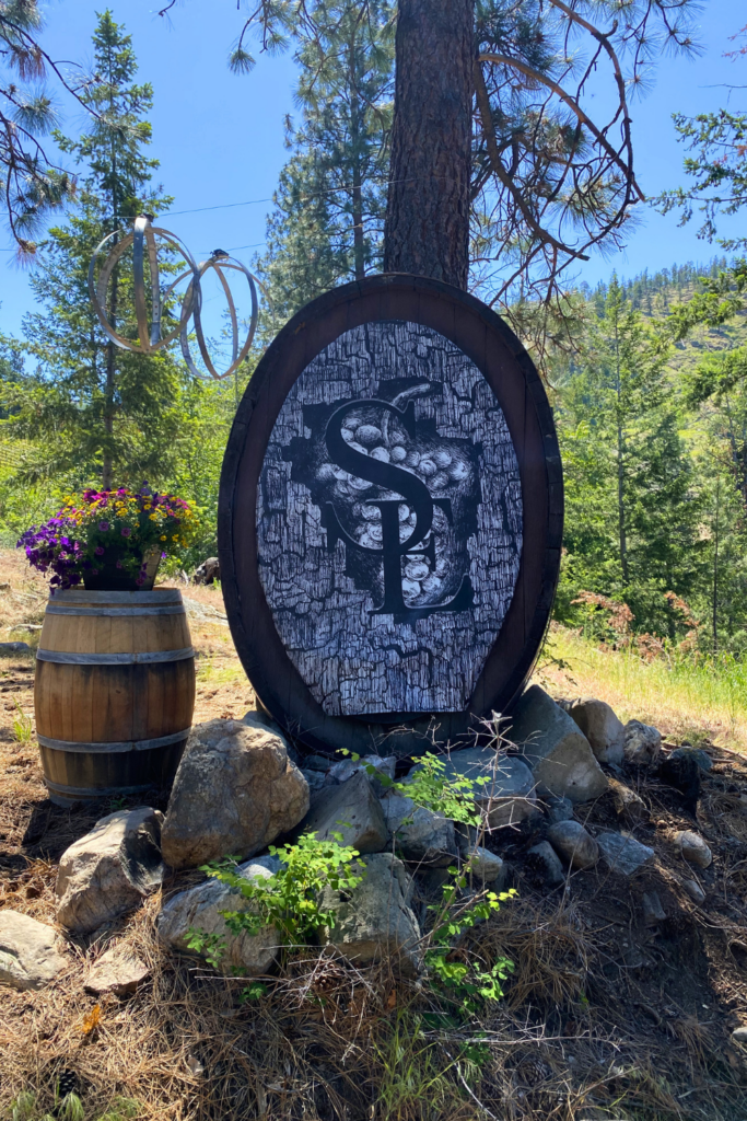 Kelowna wineries and where to eat, tour or skip - plus the best wine tours for your budget and occasion. foodietown.ca